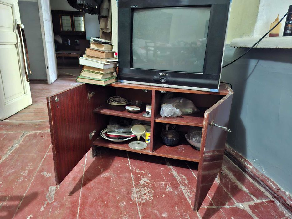 Тумба под телевизор