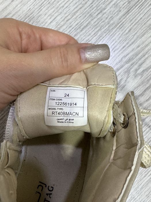 Продаю сапожки детские резиновые и демисезонные