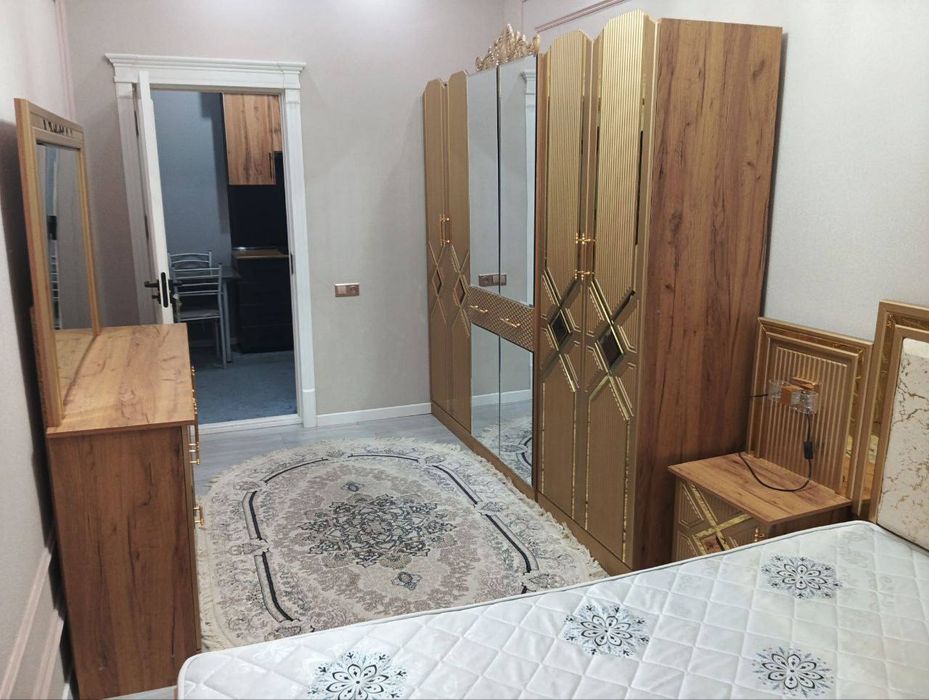 Uy sotiladi 2 xonali Uzbekistaniskiyda