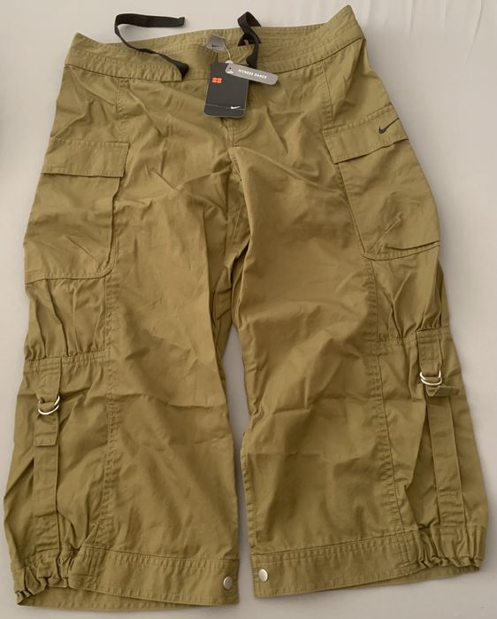 Дамски къси панталони Nike. (3/4)