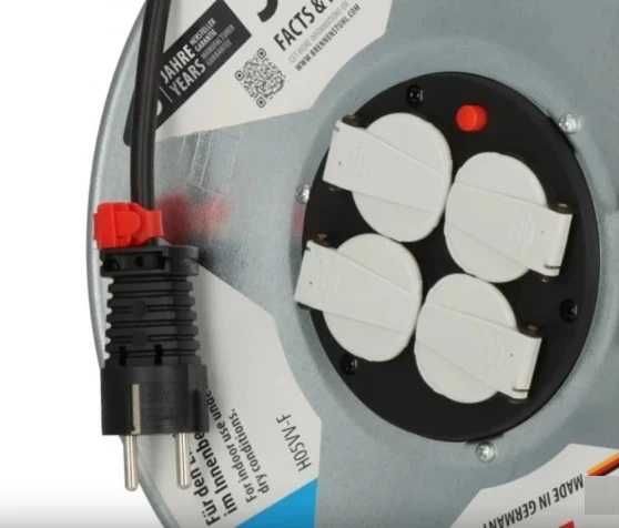 Удължител / разклонител / Макара 50 метра с 4 гнезда – KrafTRoyal