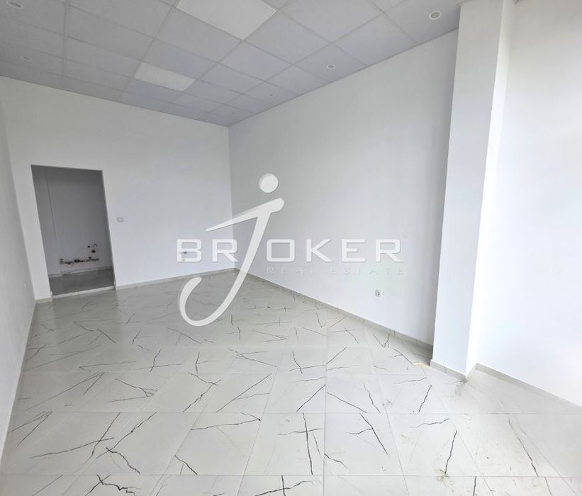 Офис под наем в Кърджали-Център