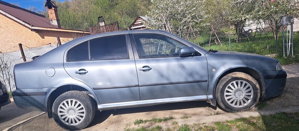 Vând Skoda Octavia1