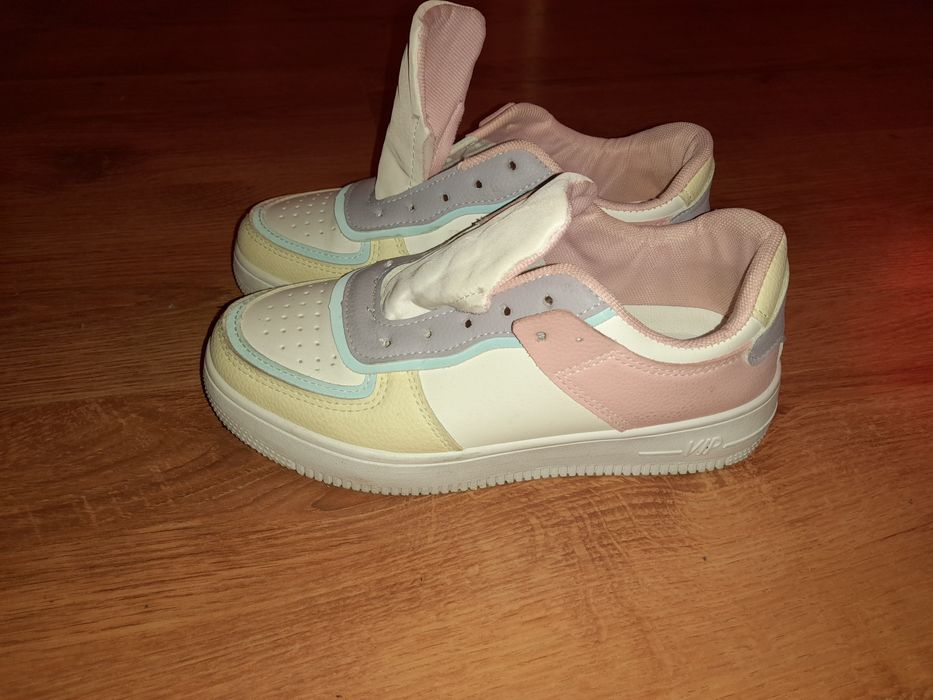 Adidași dama mărimea 37