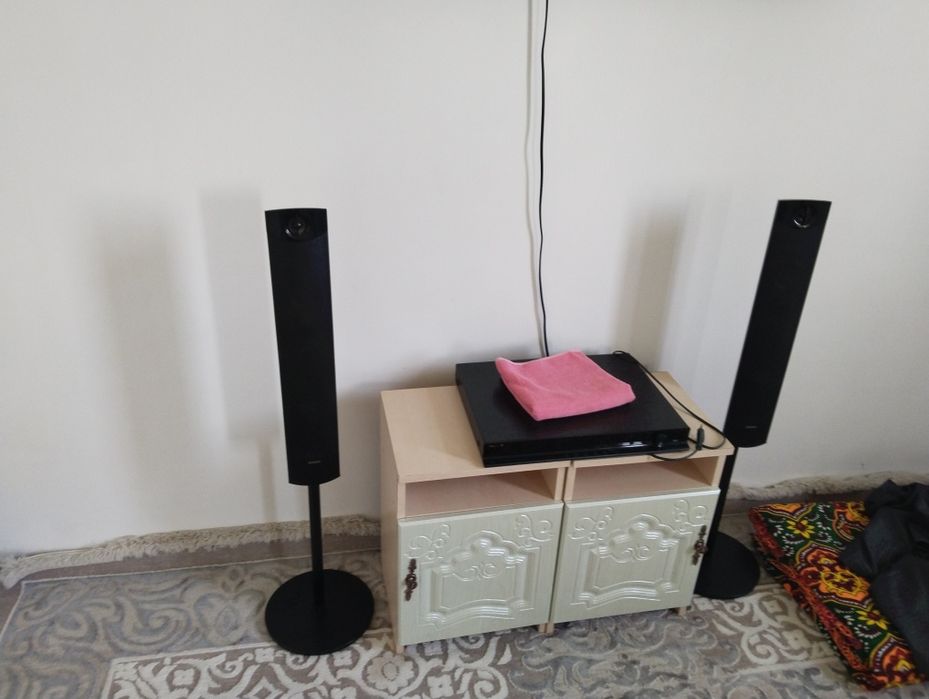 Музыкальный центр Sony, состояние почти новое