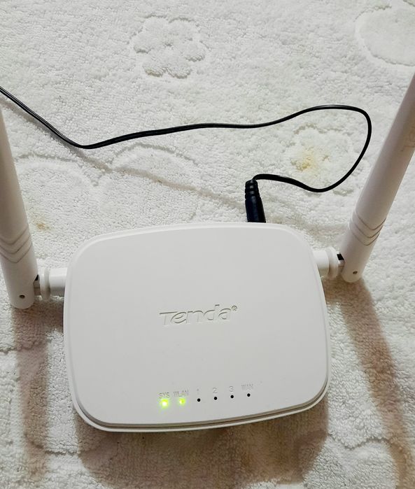 Router Tenda Wireless N300 - Easy Setup N301