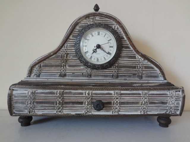 Нов винтидж старинен настолен часовник