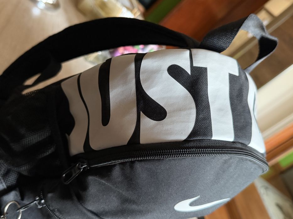 Спортна раничка Nike