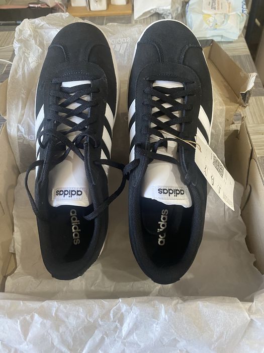 Продам мужские кросовки новые