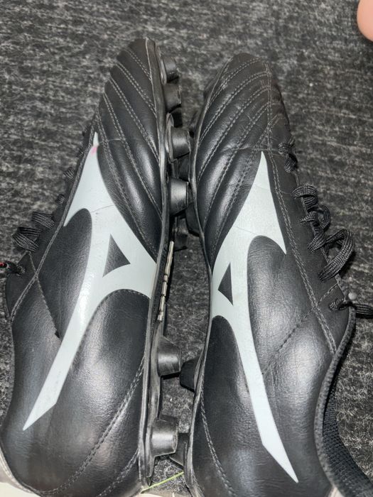 Продам бутсы mizuno