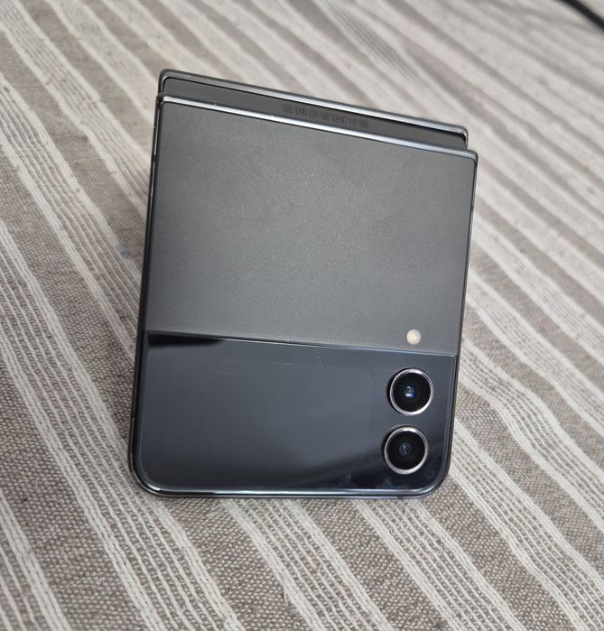 3 Telefoane Samsung (toate au nevoie de înlocuire display)