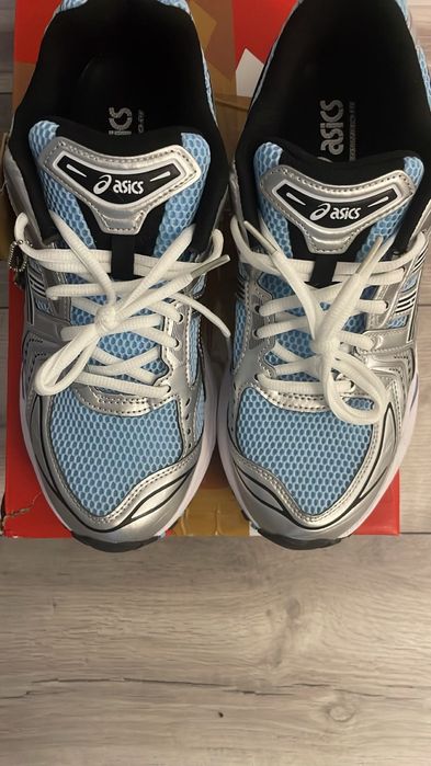 Adidași Asics 44