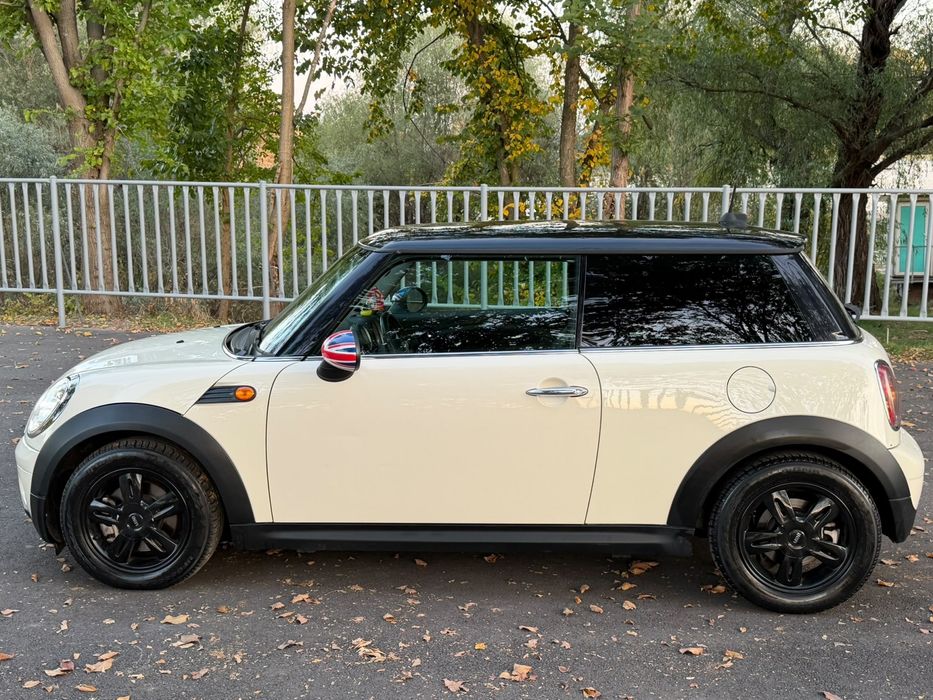 MINI Cooper 2010 — imagine 3