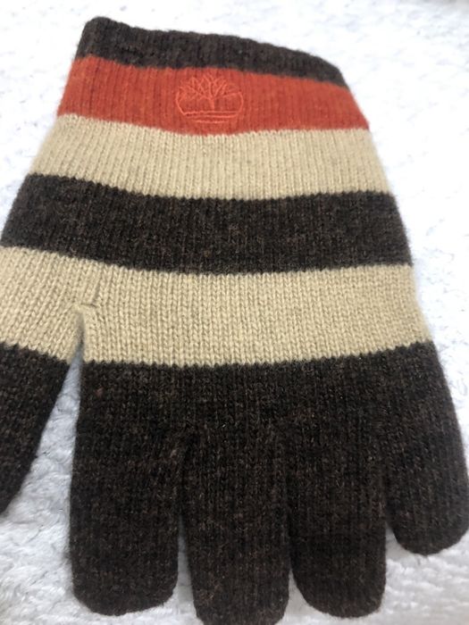 Продавам ръкавици Timberland