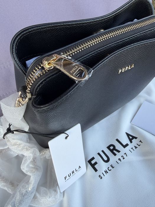 Нова FURLA чанта модел Tessa