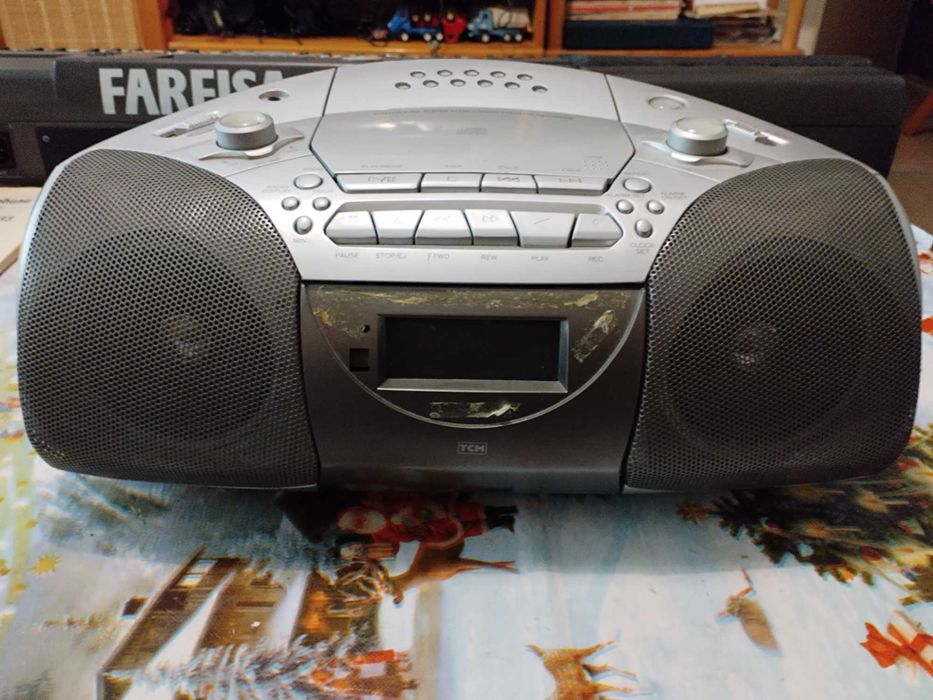 Различни радио касетофони