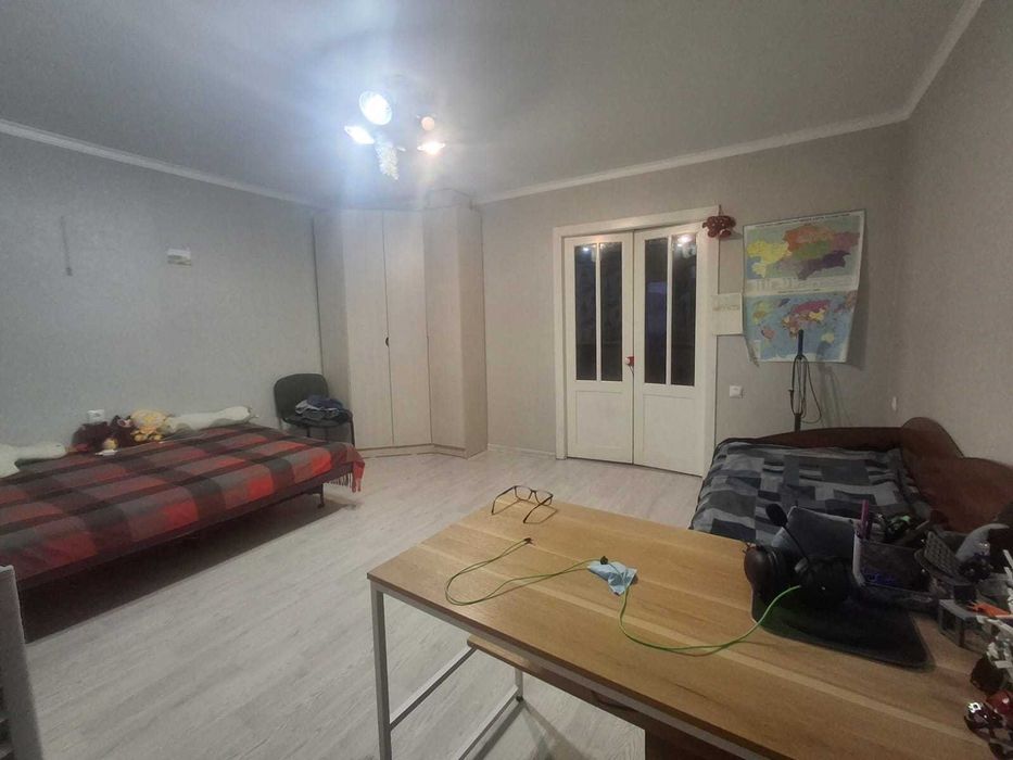 Продам 3 ком квартиру Р-он ВВИ