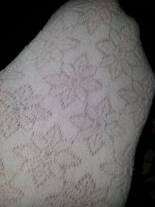 Продам колготки белые 134-140