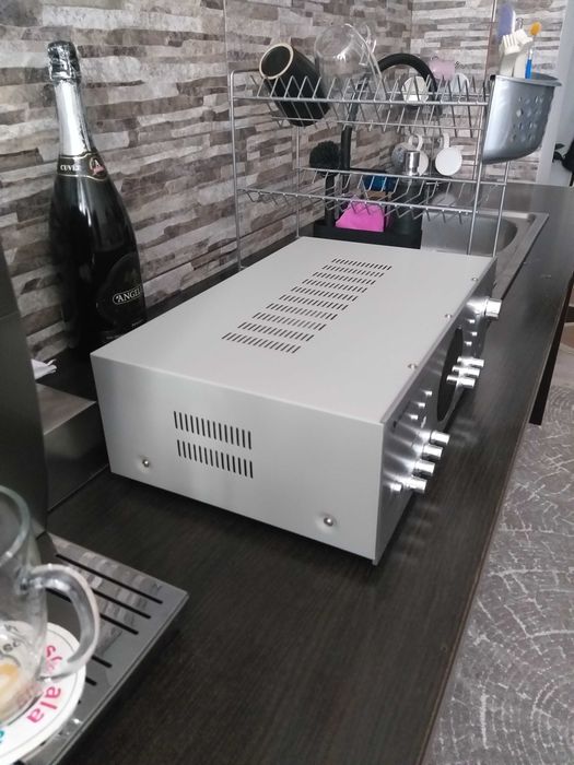 auna  AMP-218 BT amplificator digital surround,