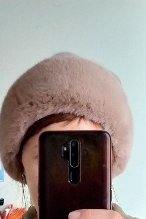 Зимняя шапка с теплым подкладом.