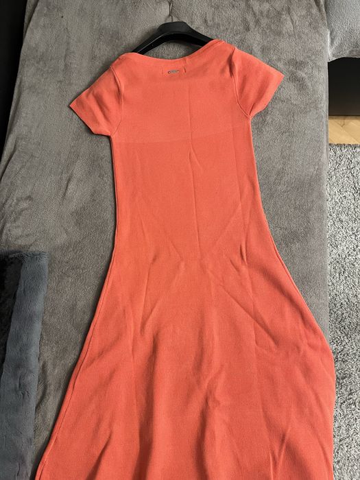 Рокля  на  GUESS