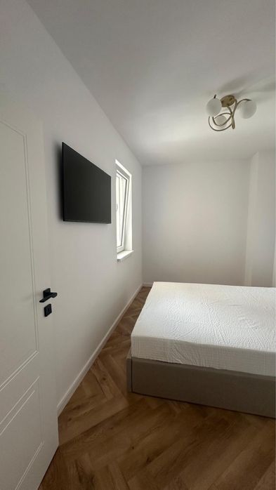 Inchiriez apartament 2 camere