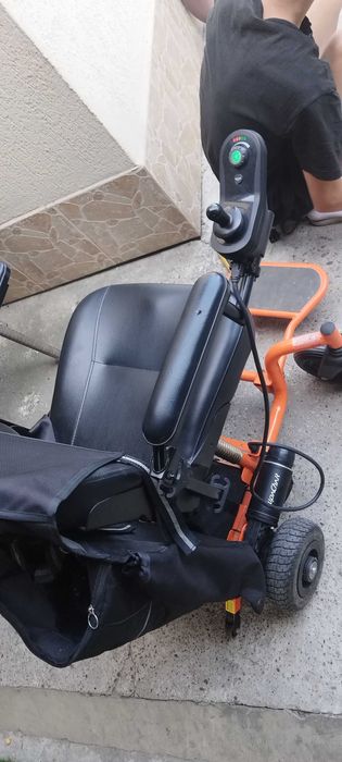 carut electric ,scuter dizabilitati