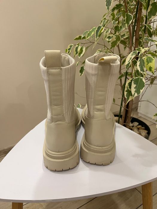 Дамски Зимни Боти 40 - Бял / кремав цвят - Удобни с Цип