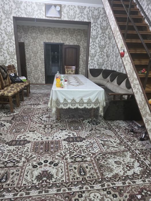 Пиштган ғиштдан қурилган 6-сотихдан иборат тайер подключ коттедж