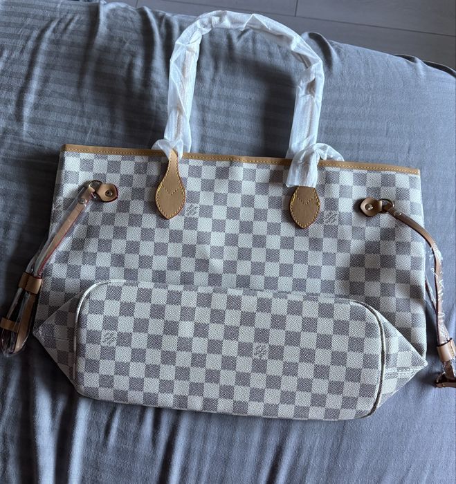 Geanta Louis Vuitton cu portofel