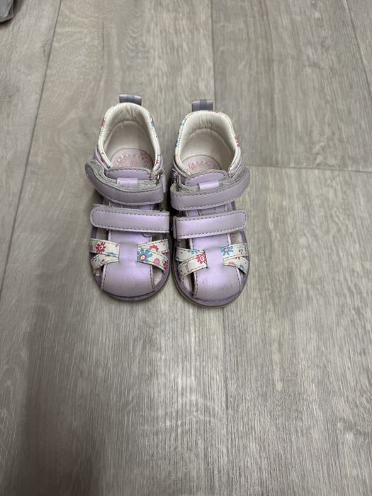 Сандали детские