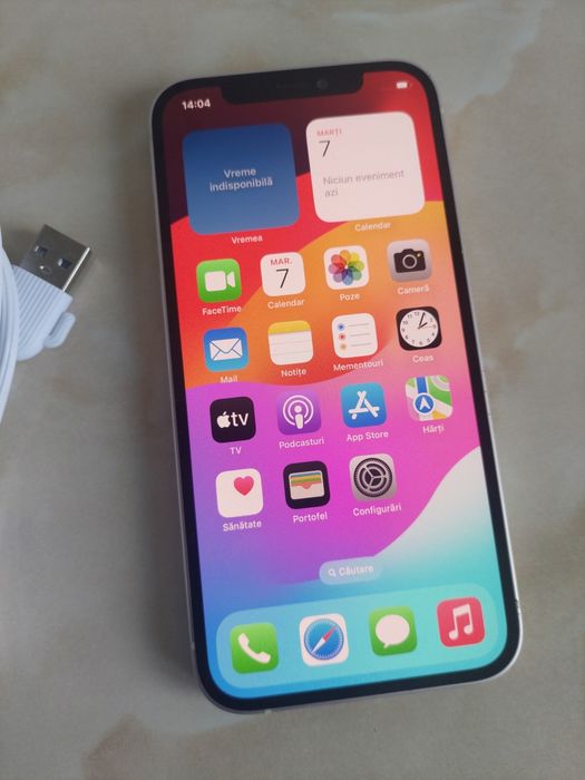 Vând Apple iPhone 12 alb [spart pe spate și cască defectă] /poze reale
