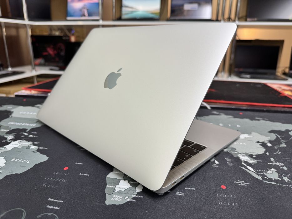 MacBook Air 13 2018/Core i5/8GB/128GB