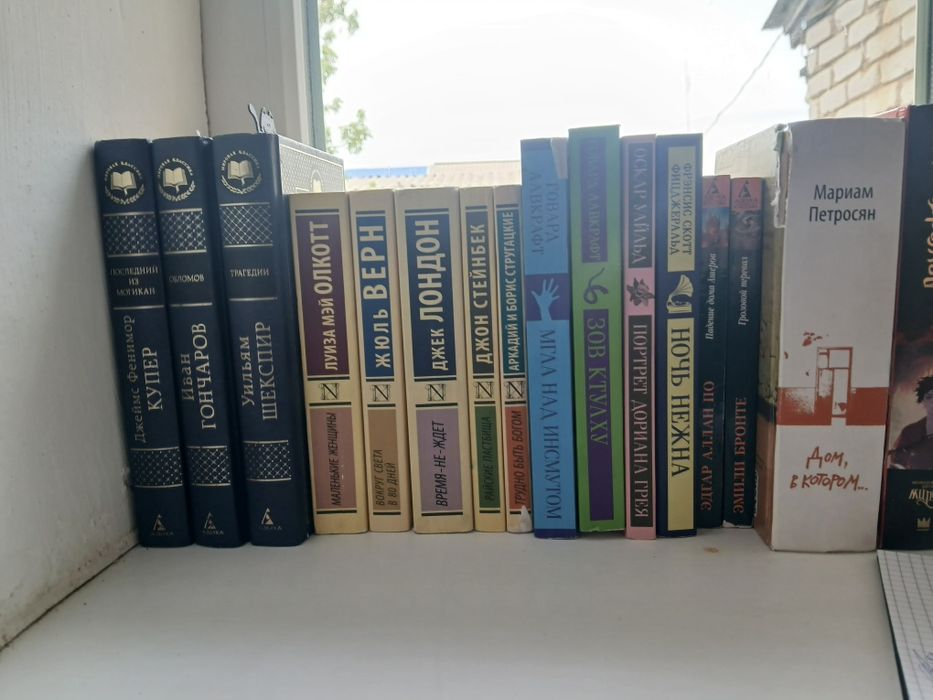 продаю манги и книги.