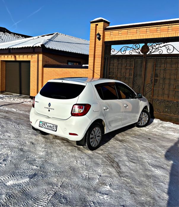 RENO SANDERO 2014/1.6л kz-учет