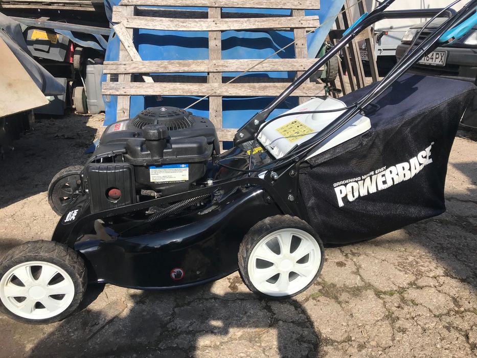 14: Самоходна моторна косачка Mac Briggs 4.0 hp