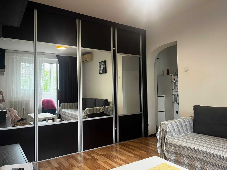 Inchiriez apartament 2 camere/ Lamotesti