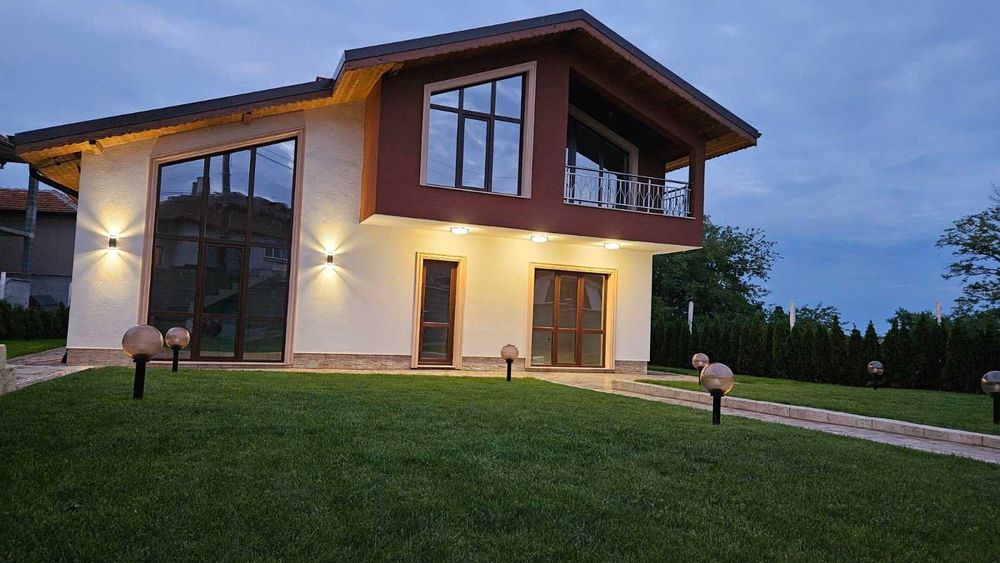 Продава се Къща в с. Тънково, Област Бургас - 164 кв.м за 1433 €/кв.м - Снимка #1