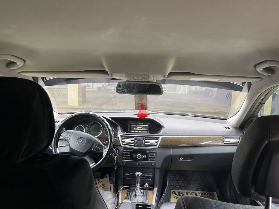 Продам Mercedes benz 212.