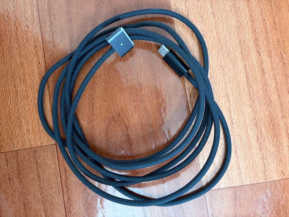 Срочно продам MacBook Air