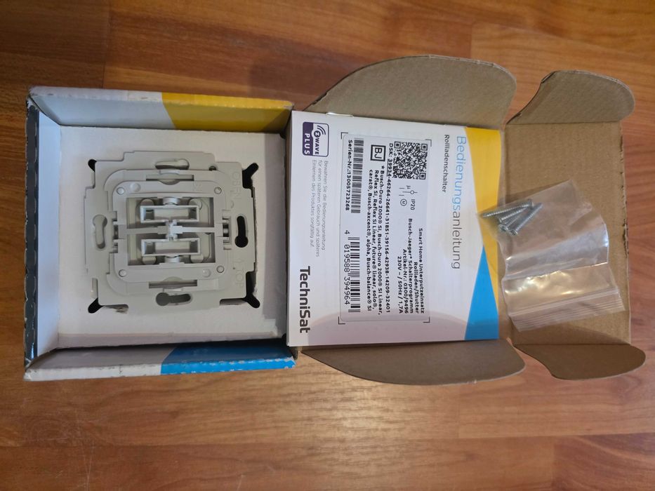 Comutator pentru rulou cu basculantă dublă