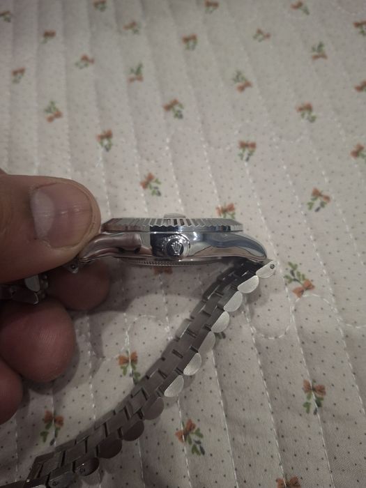 Часы  хорошего качество  продам