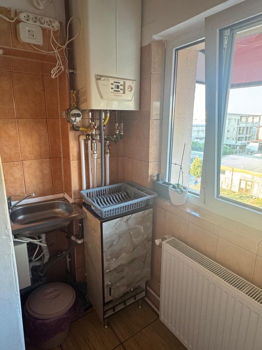 Inchiriere apartament 2 camere cu loc de parcare