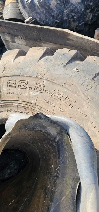 Шины для погрузчика 23,5-25