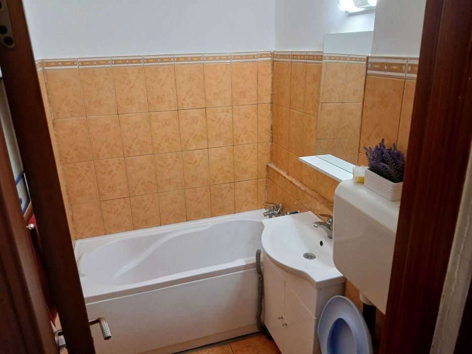 Proprietar inchiriez apartament 2 camere , Drumul Taberei ->Raul Doamnei