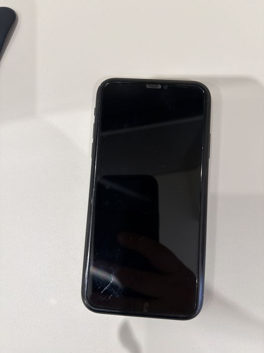 Продается iPhone 10 XR