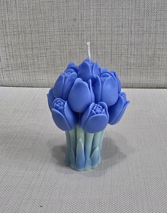 Свещи от восък, рязлични цветове и аромати