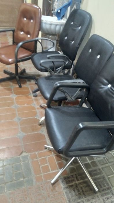 Продаётся кресло.