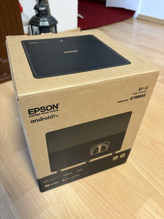 Videoproiector Epson EF-12