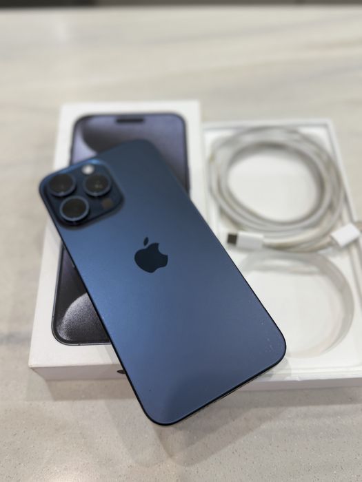 Продам Айфон 15 pro max